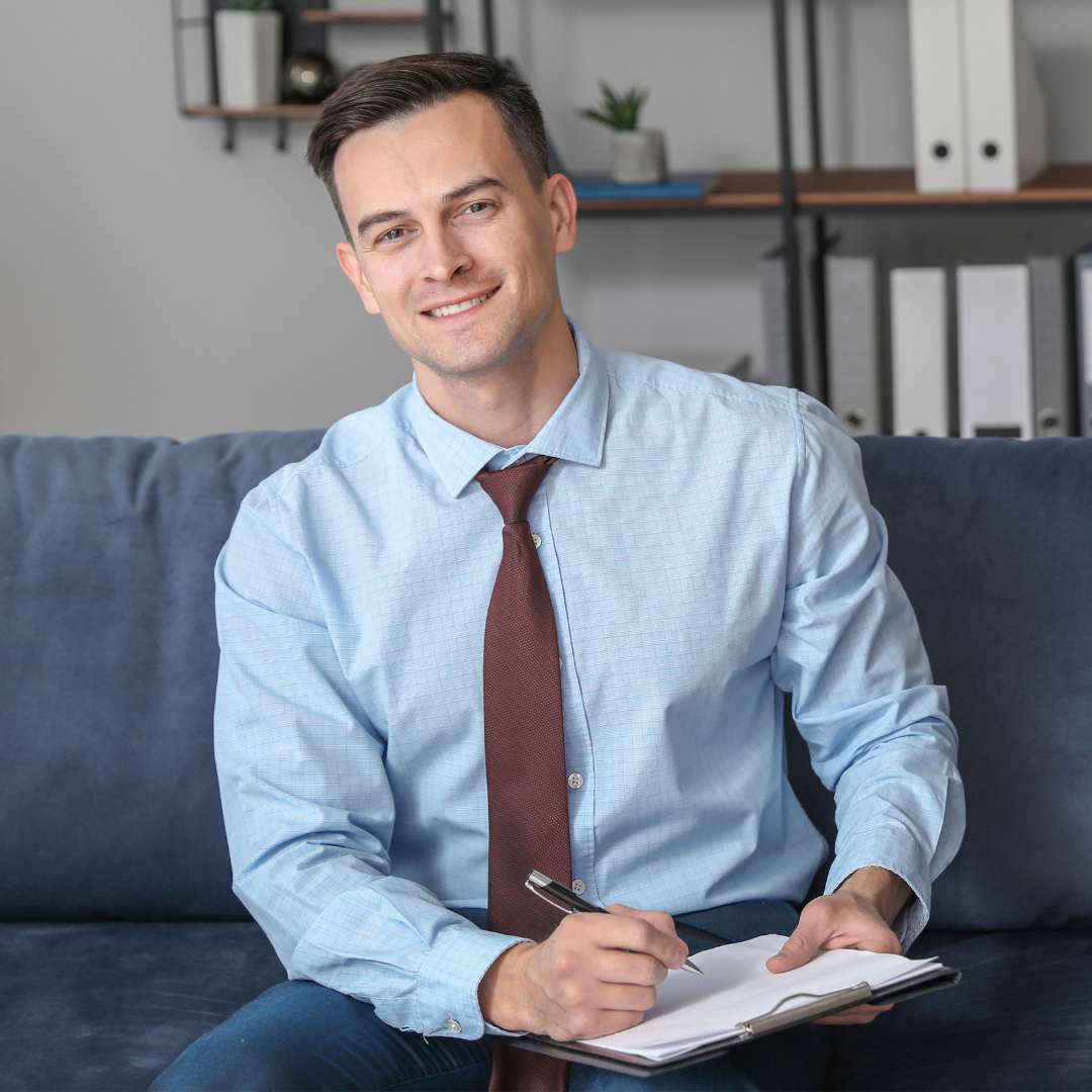 Contact Us Today Virtue At The Pointe Oregon Addiction Treatment Therapist With Pen