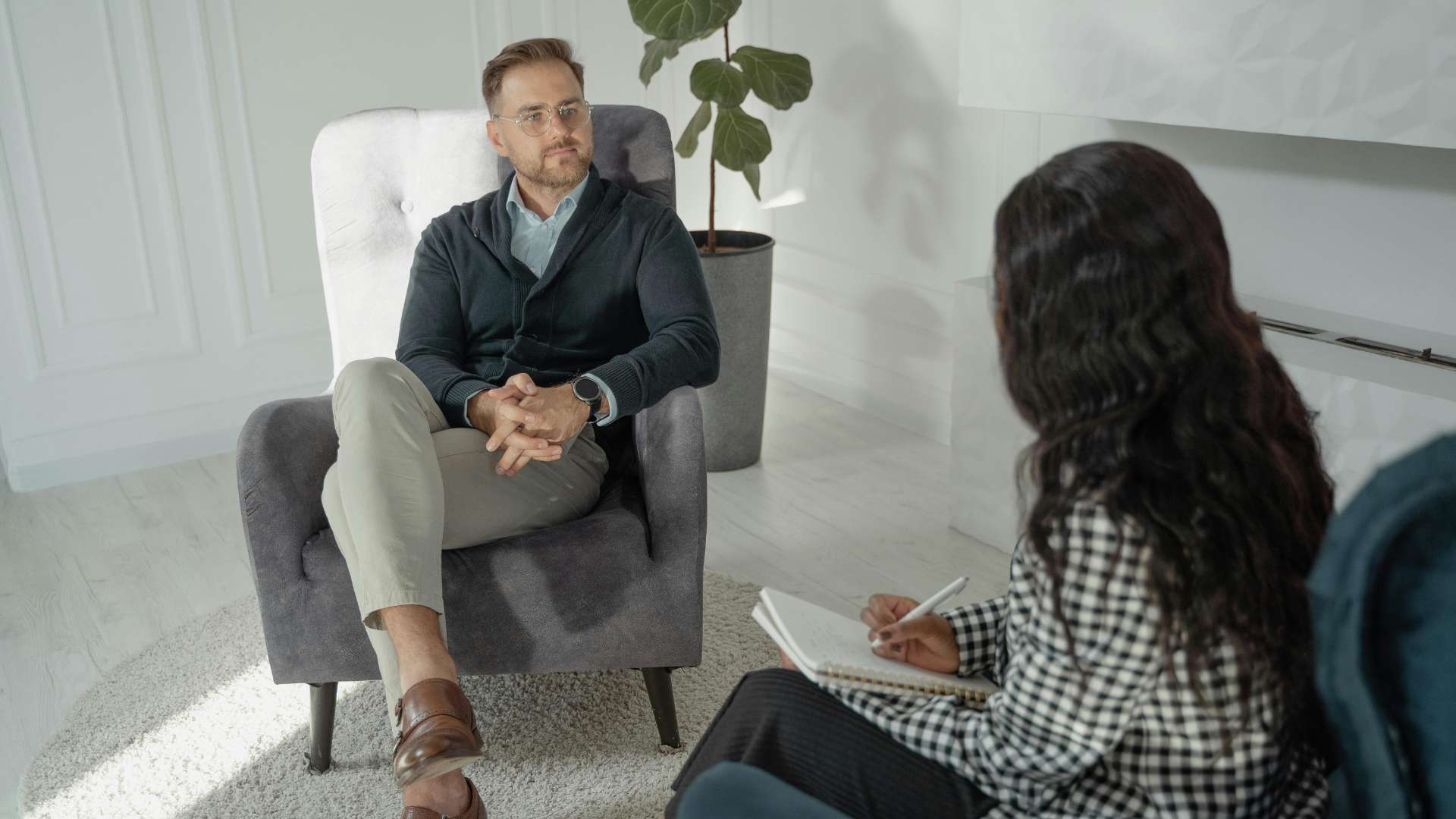 Marijuana Addiction Treatment at Virtue At The Pointe Oregon Smiling Man Talking to Therapist