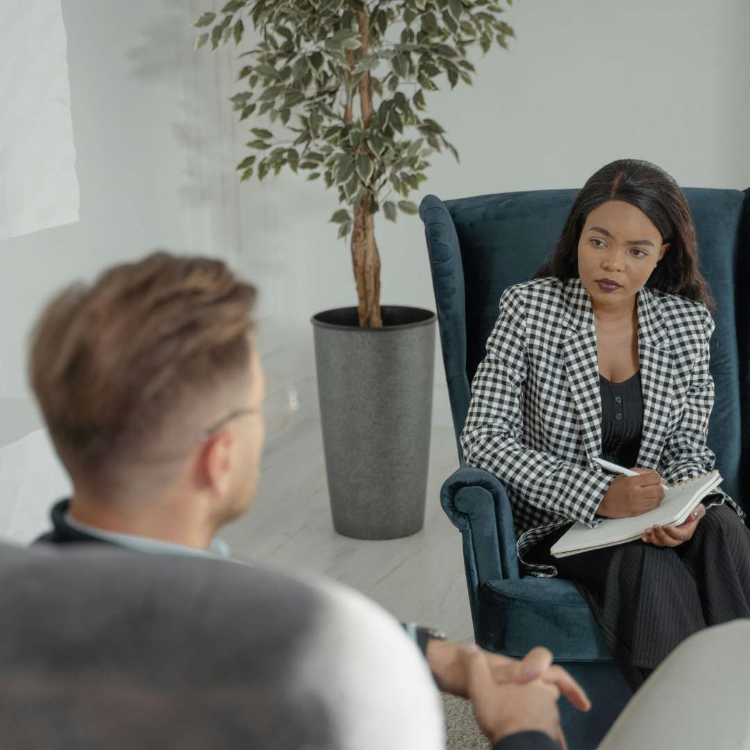 Symptoms of Behavioral Addiction Treatment at Virtue At The Pointe Oregon Therapy Session